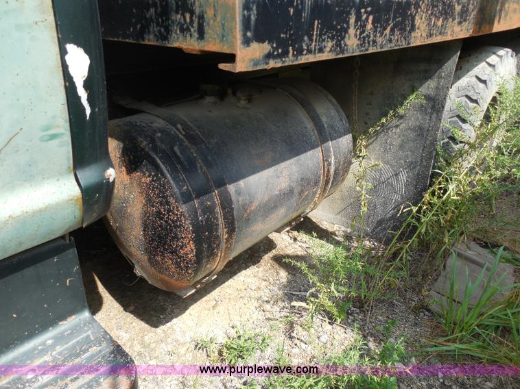 image for item H3204 1968 Ford 600 dump truck