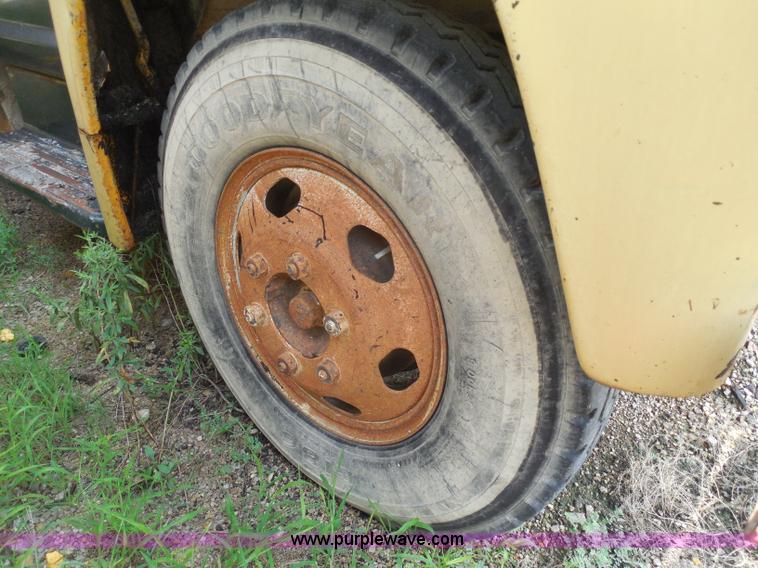 image for item H3204 1968 Ford 600 dump truck