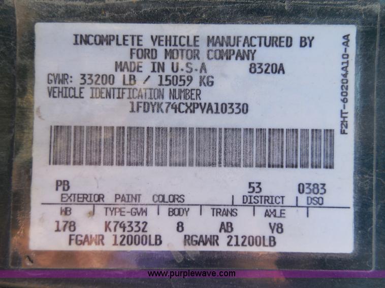 image for item H6561 1993 Ford F700 dump truck