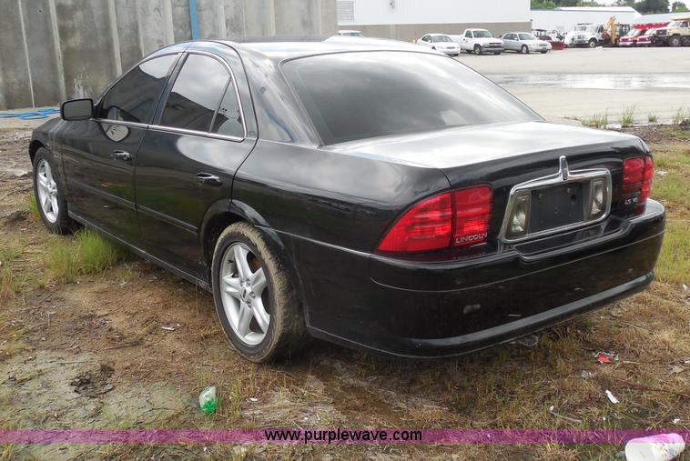 image for item H6563 2002 Lincoln LS