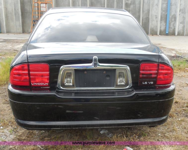 image for item H6563 2002 Lincoln LS