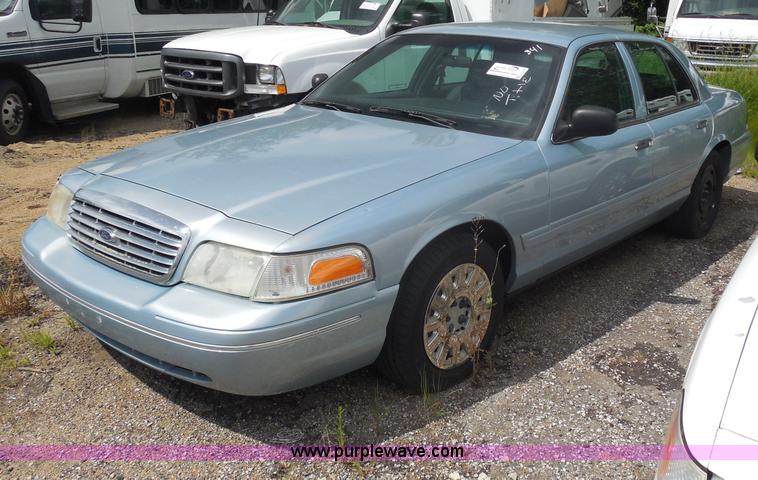 image for item H6564 2003 Ford Crown Victoria Police Interceptor