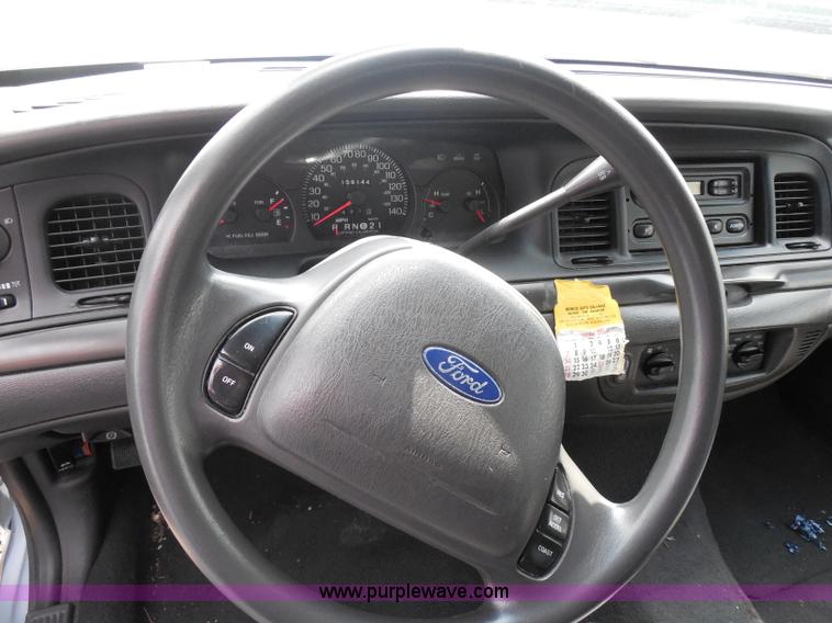 image for item H6564 2003 Ford Crown Victoria Police Interceptor
