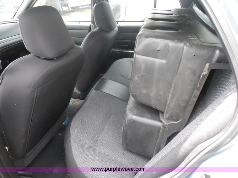 image for item H6564 2003 Ford Crown Victoria Police Interceptor