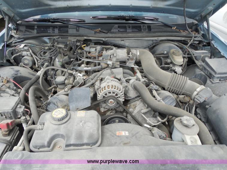 image for item H6564 2003 Ford Crown Victoria Police Interceptor