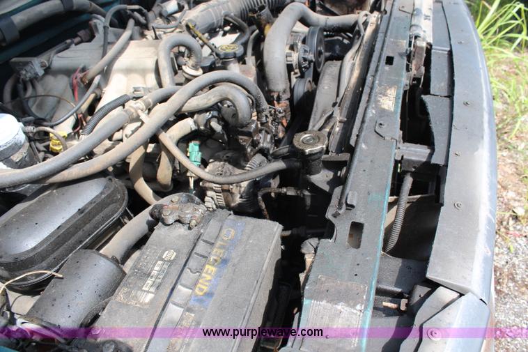 image for item H6572 1996 Ford F150 pickup truck