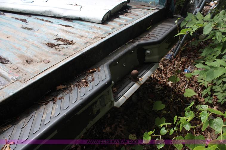 image for item H6572 1996 Ford F150 pickup truck