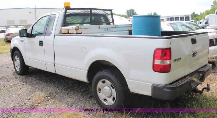image for item H6573 2005 Ford F150 pickup truck
