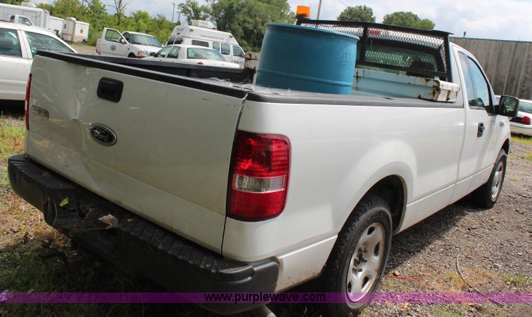 image for item H6573 2005 Ford F150 pickup truck