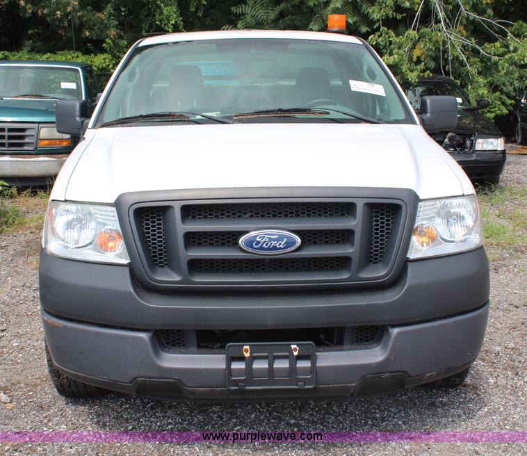 image for item H6573 2005 Ford F150 pickup truck