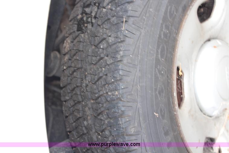 image for item H6573 2005 Ford F150 pickup truck