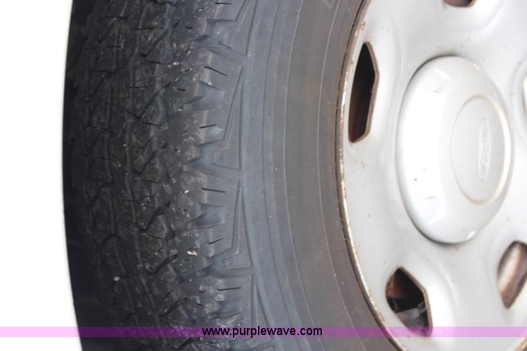 image for item H6573 2005 Ford F150 pickup truck