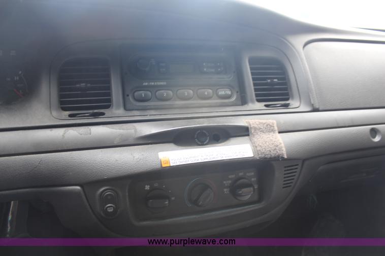 image for item H6575 2005 Ford Crown Victoria Police Interceptor