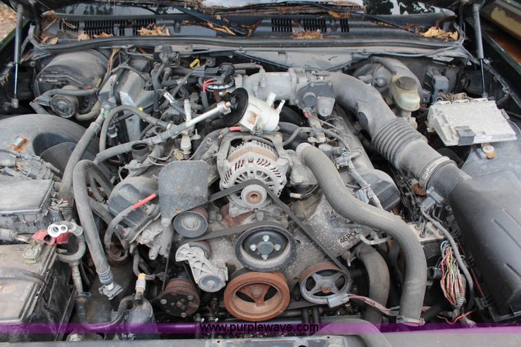 image for item H6575 2005 Ford Crown Victoria Police Interceptor