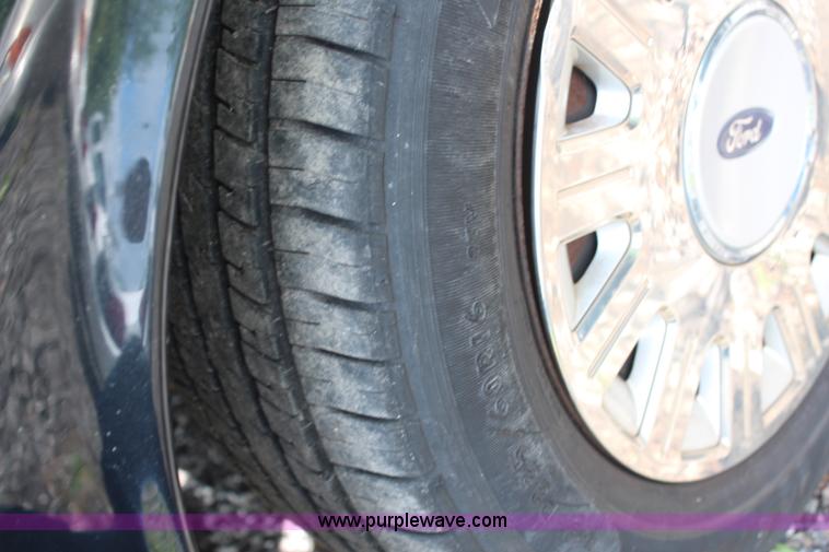 image for item H6575 2005 Ford Crown Victoria Police Interceptor