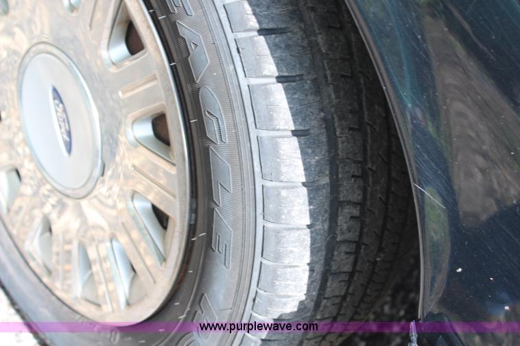 image for item H6575 2005 Ford Crown Victoria Police Interceptor