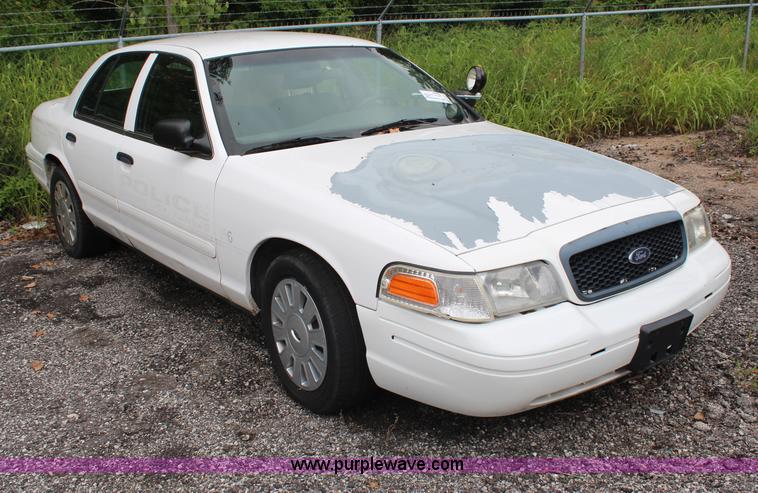 image for item H6577 2008 Ford Crown Victoria Police Interceptor