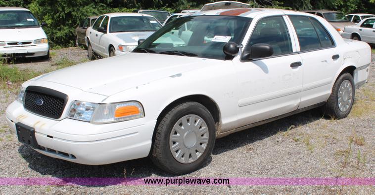 image for item H6593 2005 Ford Crown Victoria Police Interceptor
