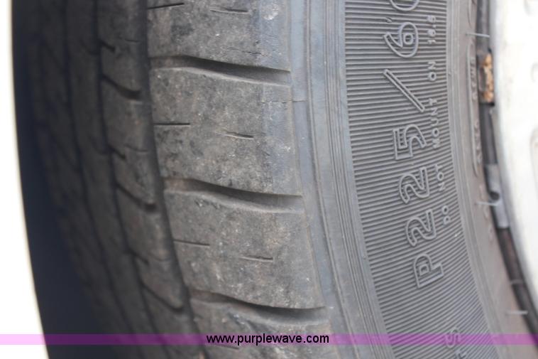 image for item H6593 2005 Ford Crown Victoria Police Interceptor