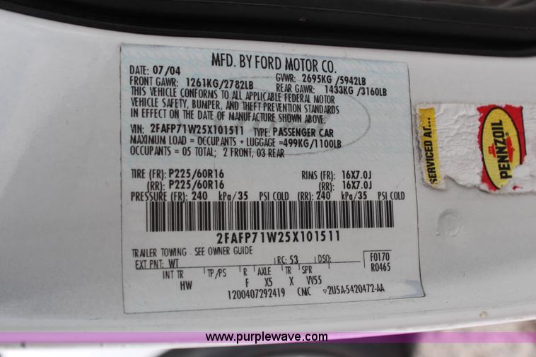 image for item H6593 2005 Ford Crown Victoria Police Interceptor