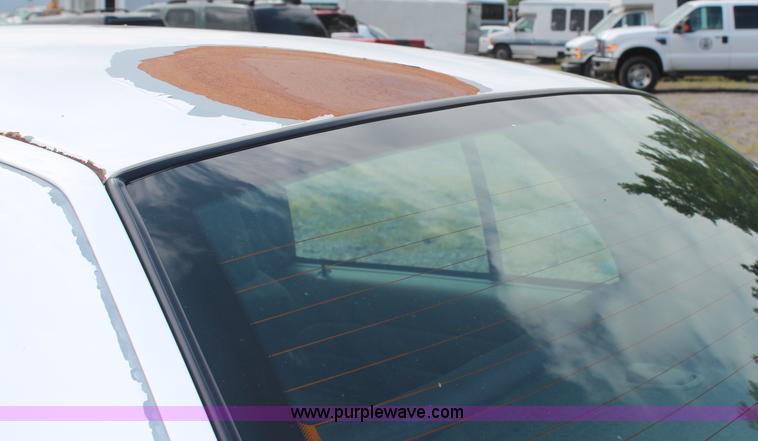 image for item H6604 2005 Ford Crown Victoria Police Interceptor