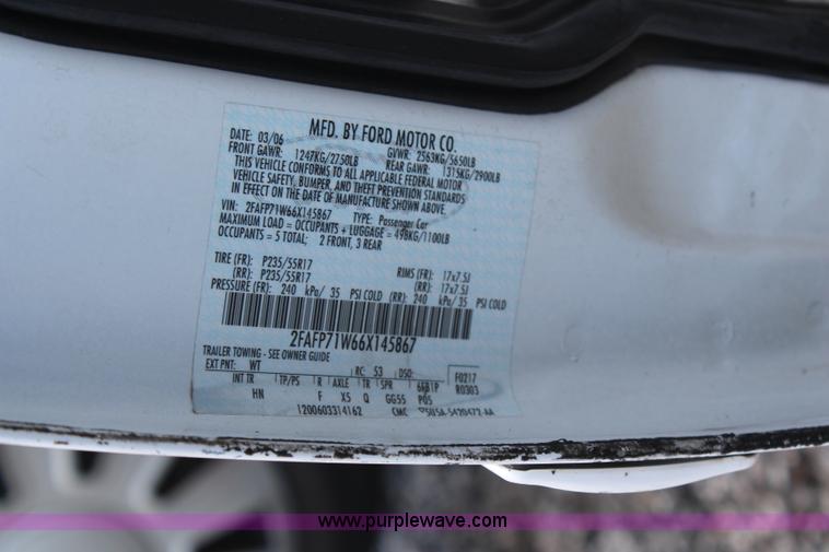 image for item H6605 2006 Ford Crown Victoria Police Interceptor