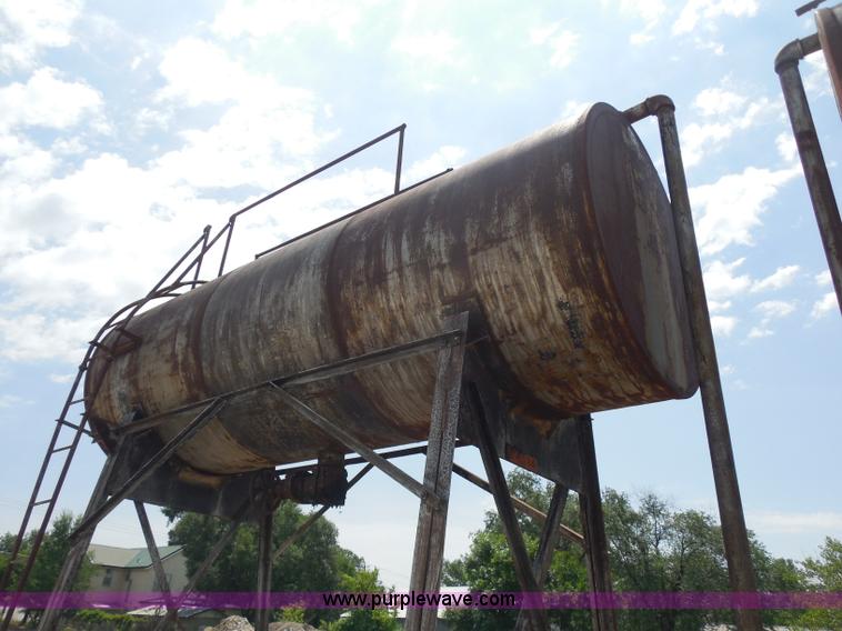 image for item H9847 (2) overhead steel oil tanks