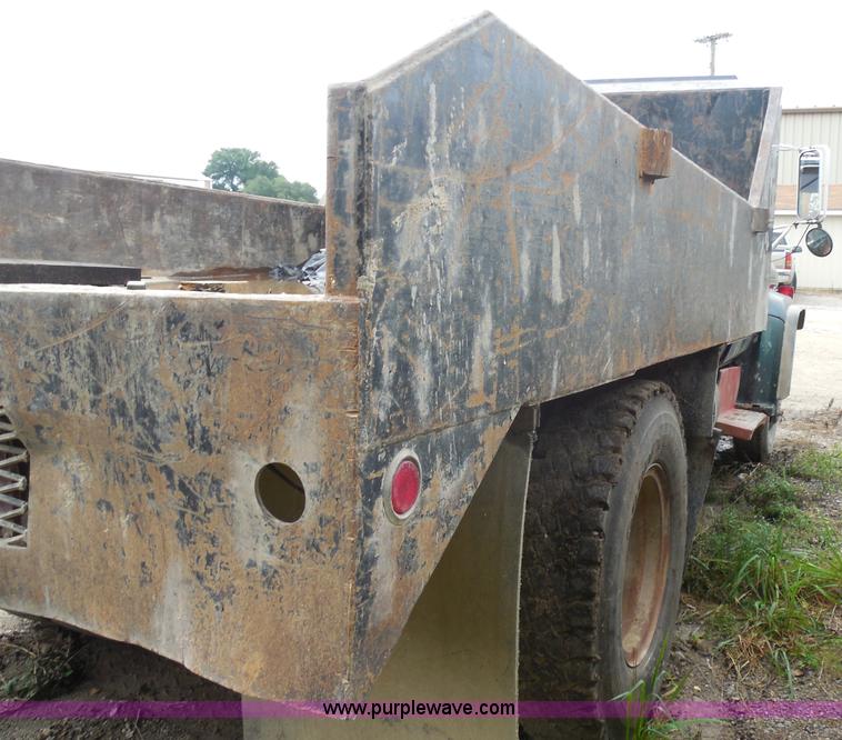 image for item H9850 1975 Chevrolet C60 dump truck