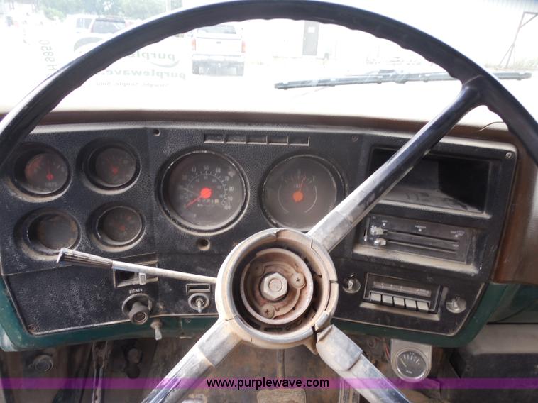 image for item H9850 1975 Chevrolet C60 dump truck