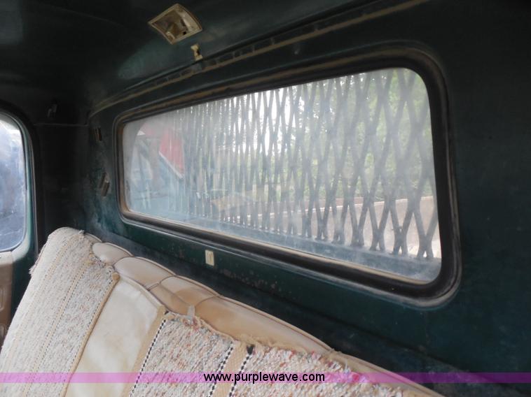 image for item H9850 1975 Chevrolet C60 dump truck