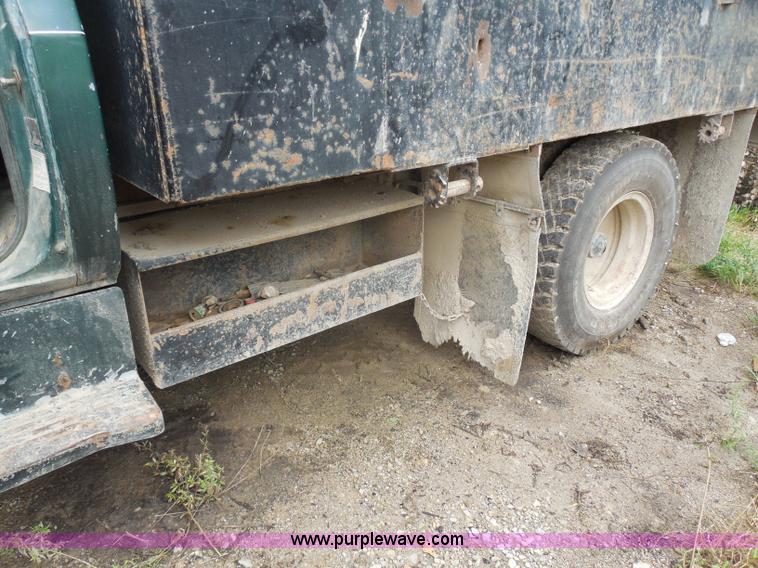 image for item H9850 1975 Chevrolet C60 dump truck