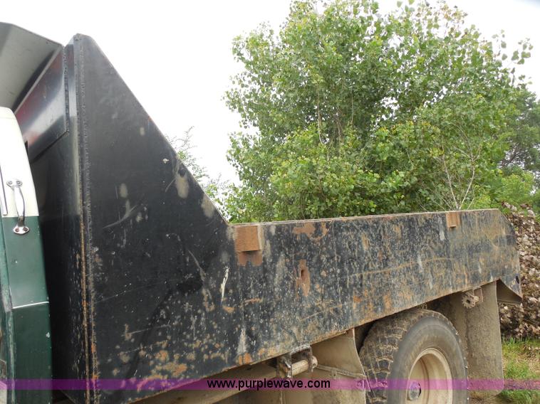 image for item H9850 1975 Chevrolet C60 dump truck