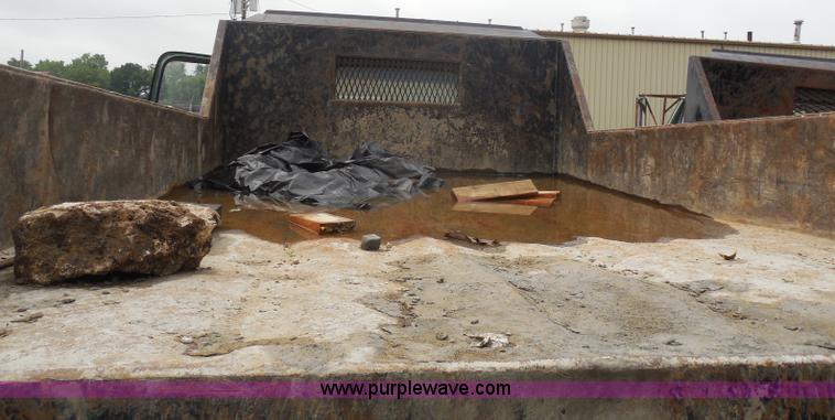 image for item H9850 1975 Chevrolet C60 dump truck