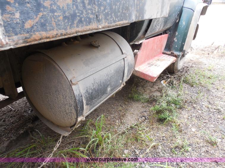 image for item H9850 1975 Chevrolet C60 dump truck