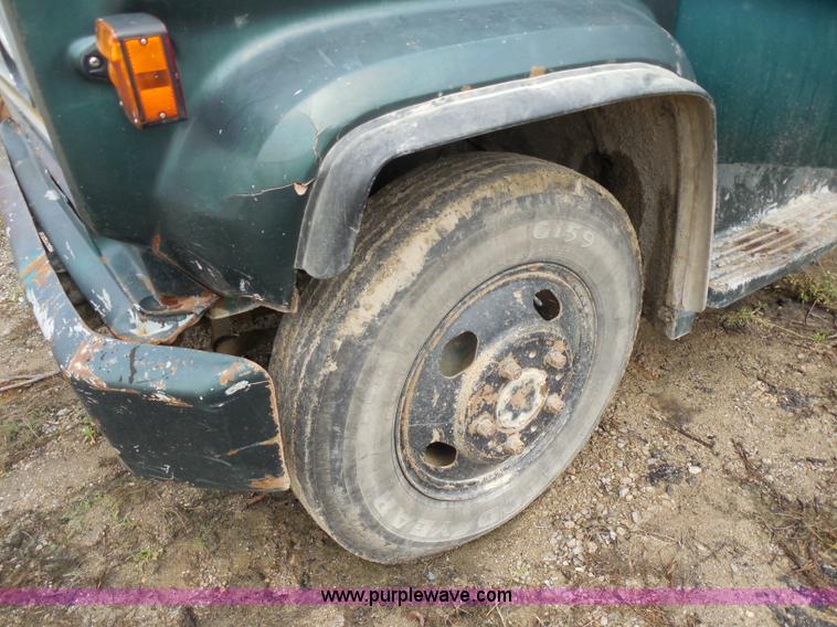 image for item H9850 1975 Chevrolet C60 dump truck