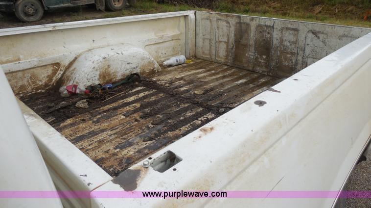 image for item H9852 1998 Chevrolet 1500 Extended Cab pickup truck