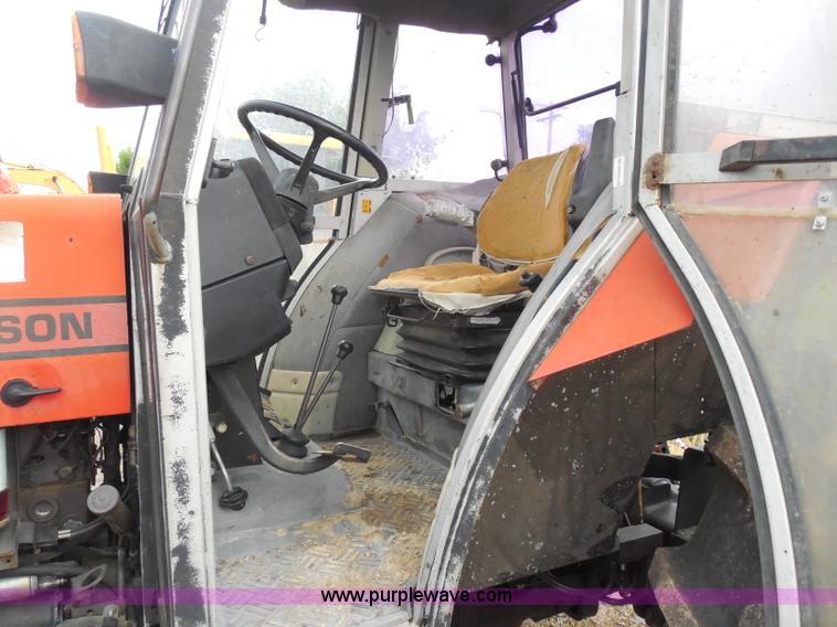 image for item H9853 Massey-Ferguson 383 tractor