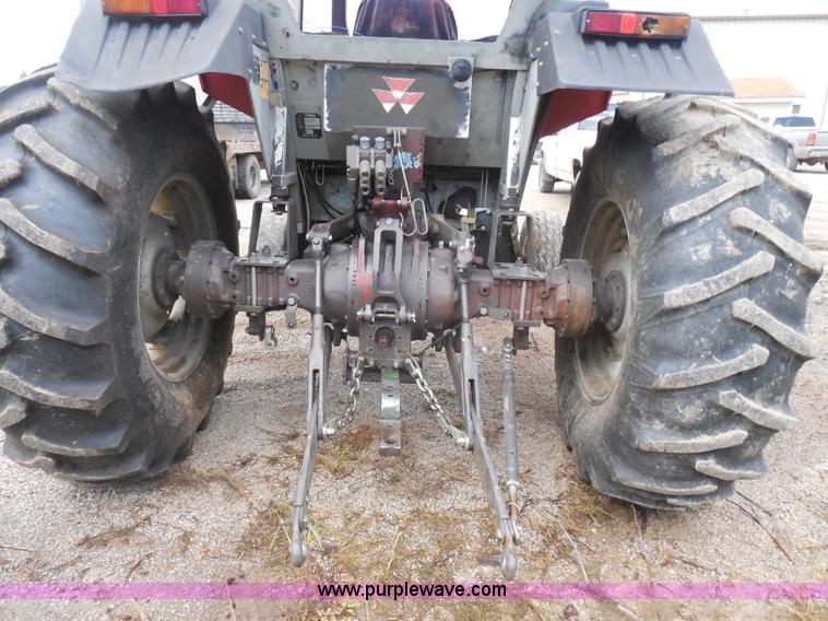 image for item H9853 Massey-Ferguson 383 tractor