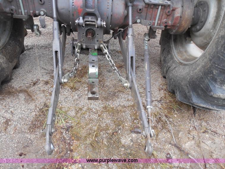 image for item H9853 Massey-Ferguson 383 tractor