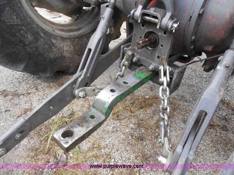 image for item H9853 Massey-Ferguson 383 tractor