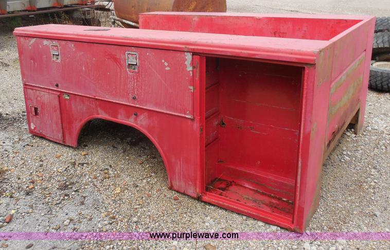 image for item H9858 Reading utility truck bed