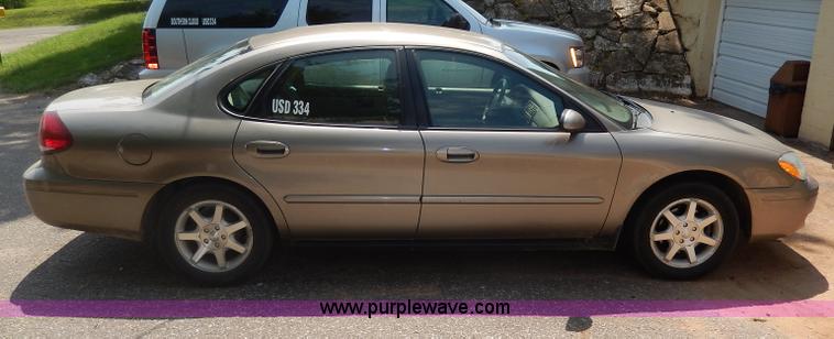 image for item I4330 2006 Ford Taurus SEL