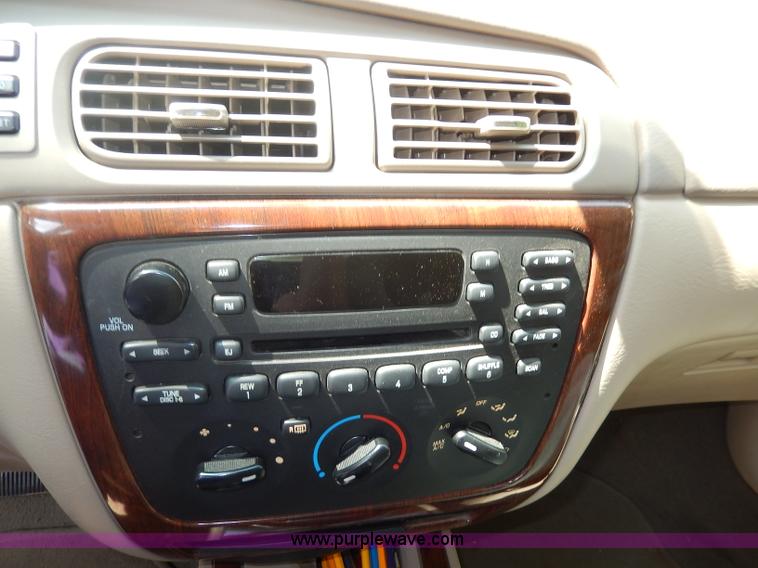 image for item I4330 2006 Ford Taurus SEL