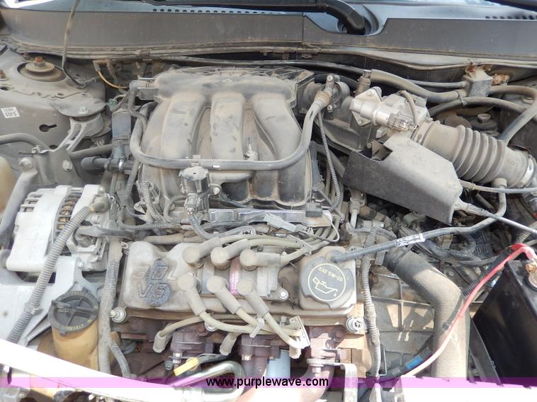 image for item I4330 2006 Ford Taurus SEL