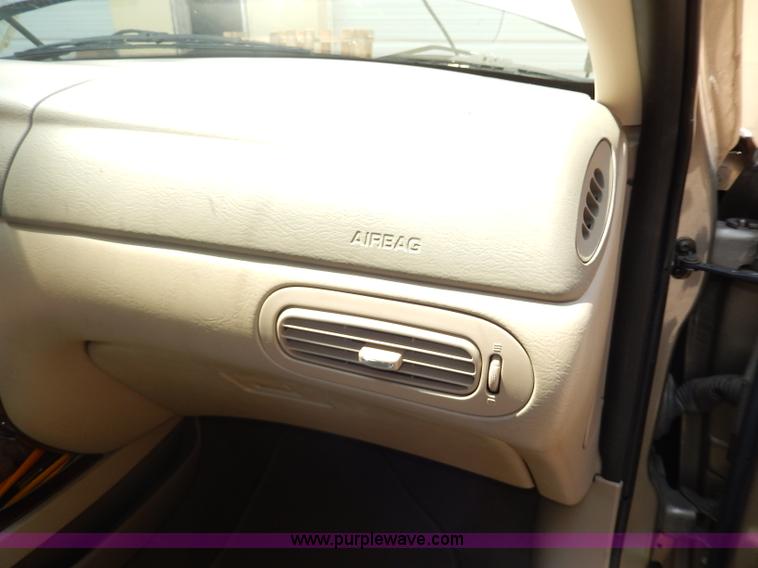 image for item I4330 2006 Ford Taurus SEL