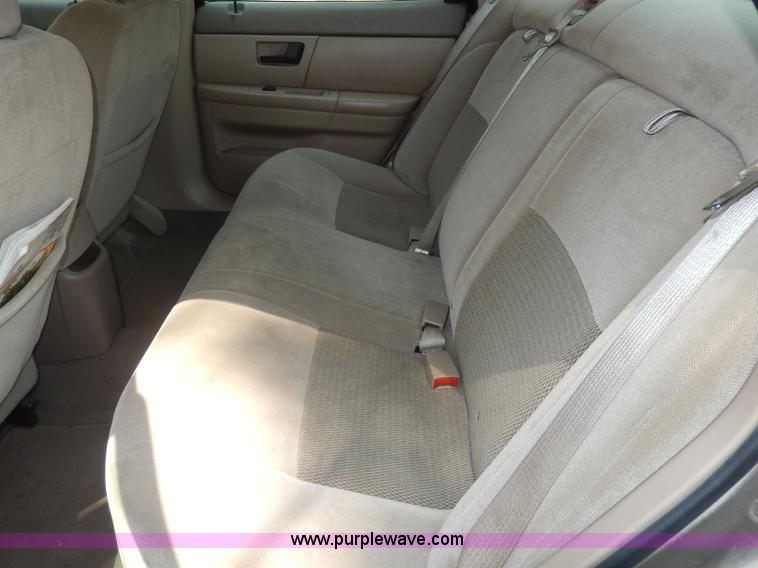 image for item I4330 2006 Ford Taurus SEL