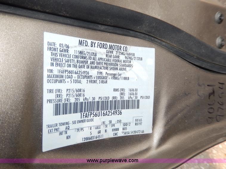 image for item I4330 2006 Ford Taurus SEL