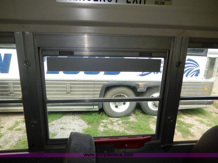 image for item I4345 1999 Chevrolet Blue Bird school bus