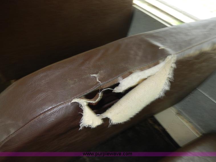 image for item I4345 1999 Chevrolet Blue Bird school bus