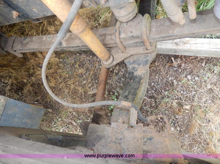 image for item I4345 1999 Chevrolet Blue Bird school bus